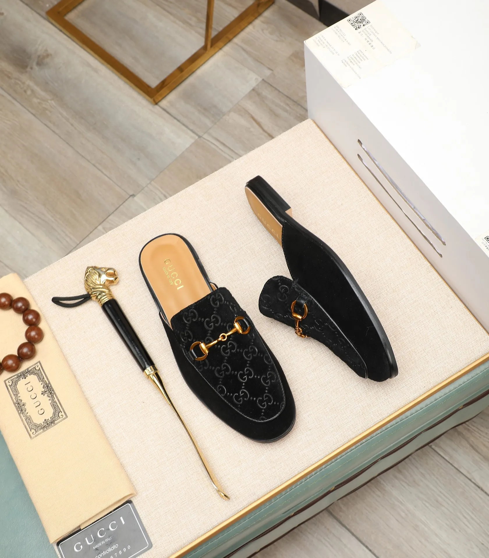 Men's clothing and shoes 💰380 (Gucci) The latest 🎁🎁 casual and fashionable men's shoes 👟 from the official website, hot style 💥 style is simple and elegant, exclusive for trendy men. Unique official website latest brand double G elements 👑 original Gucci decoration, fashionable and generous, original material original calfskin, ✅ fully imported first-layer pigskin lining, official website designated wear-resistant, lightweight original rubber casual outsole, counter classic model taken in kind, 38-44 black and white optional